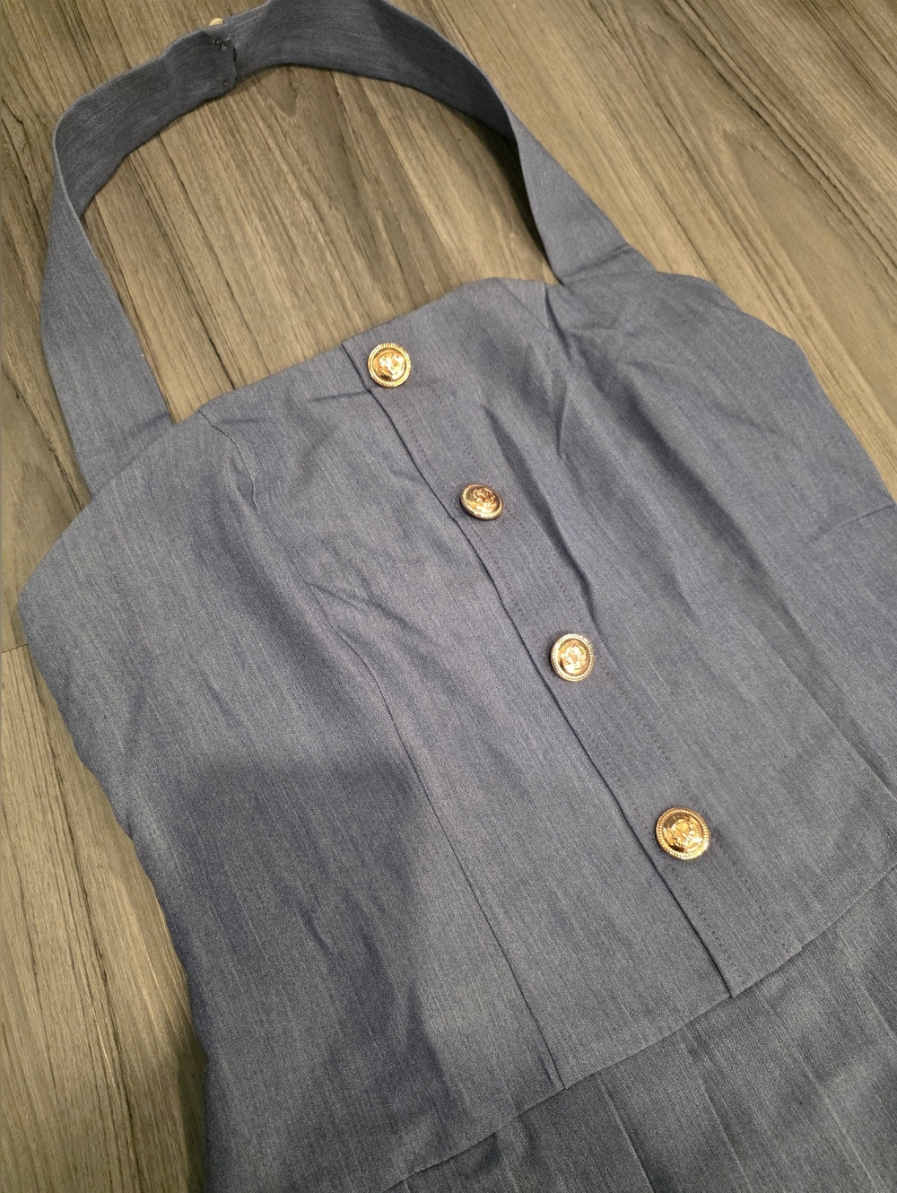 COMMENSE Metal Button Halter Neck Pleated Dress Supersoft Light Blue Medium NWT - Picture 7 of 12